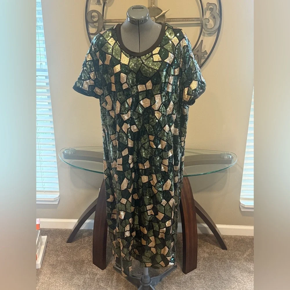 Ashley Sturat Elegant Green and Gold Sequence Dress Size 30 NWT
